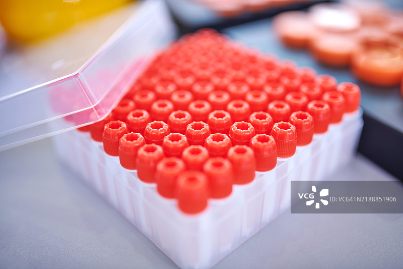 一大箱试管图片素材