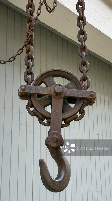 旧金属滑轮图片素材