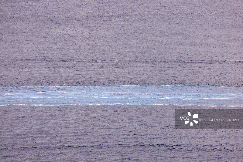 地中海西班牙伊比萨岛的表面洋流线图片素材