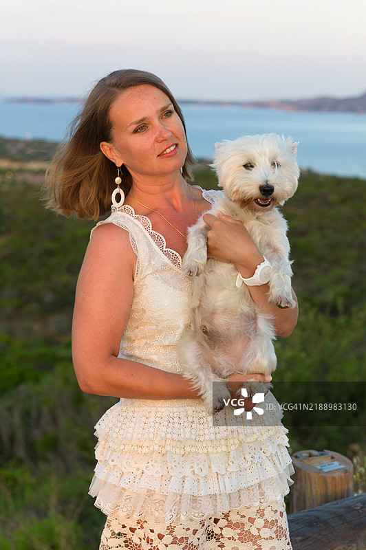 美丽的撒丁岛海洋。图片素材