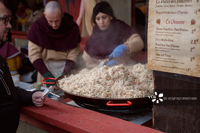 阿尔萨斯里博维尔著名的中世纪圣诞市场图片素材