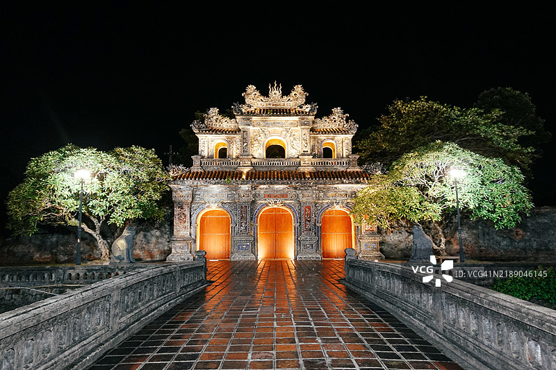 越南顺化皇城的兴仁门图片素材
