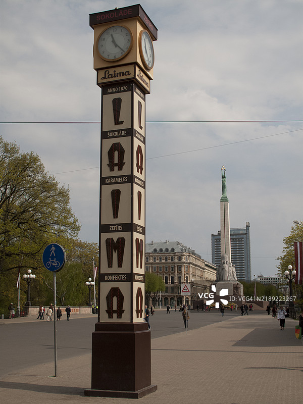 巧克力时钟图片素材