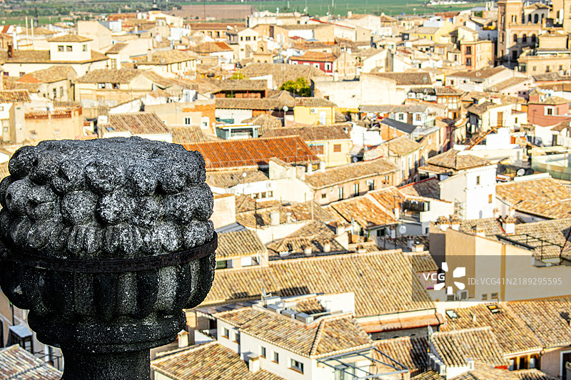 西班牙托莱多。从耶稣会教堂（耶稣会教堂）俯瞰城市全景。图片素材