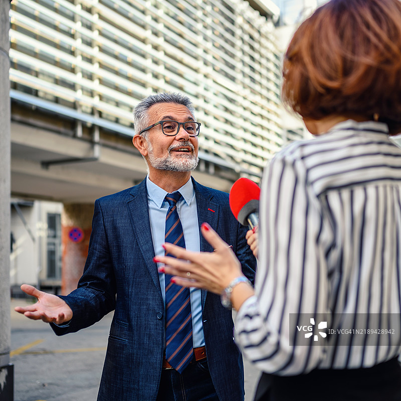 新闻采访。图片素材
