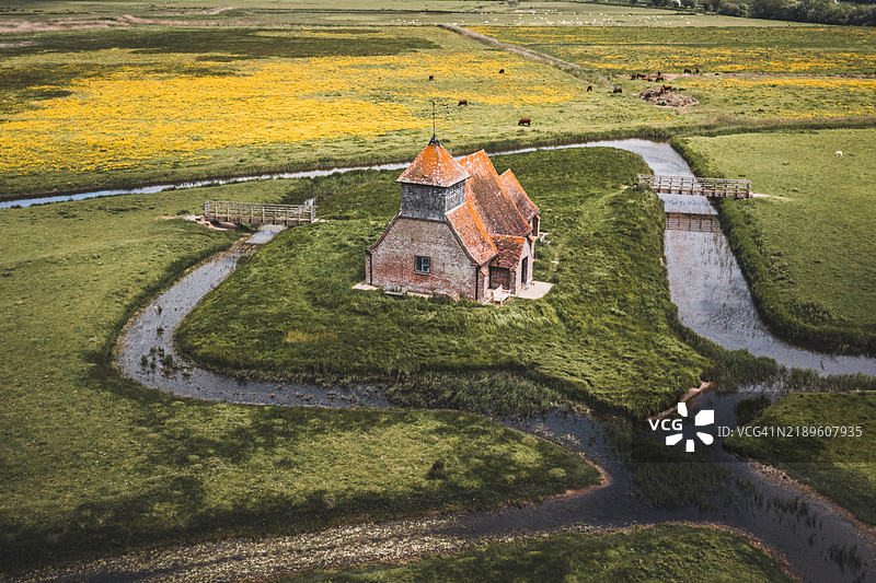 圣托马斯·贝克特教堂，费尔菲尔德，罗姆尼沼泽，肯特，英国图片素材