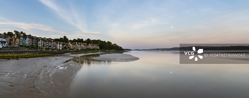 英格兰坎布里亚郡肯特河河口的黄昏图片素材