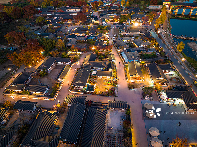 秋夜的庆州校村鸟瞰图图片素材
