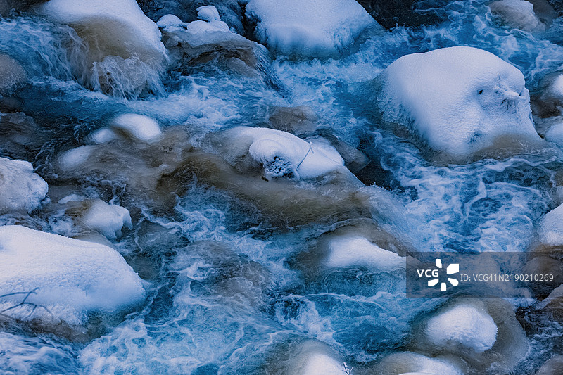 冰冻的河流图片素材