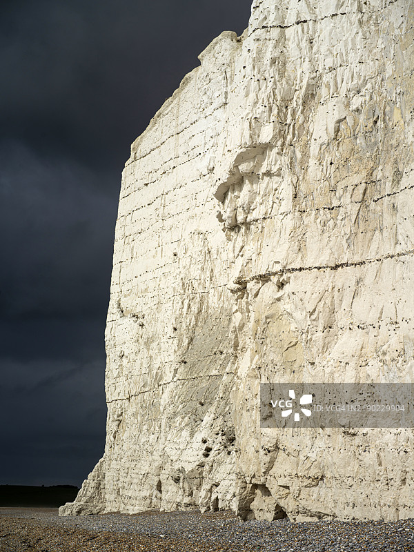 英国东萨塞克斯州库克梅尔港的七姐妹白色悬崖图片素材
