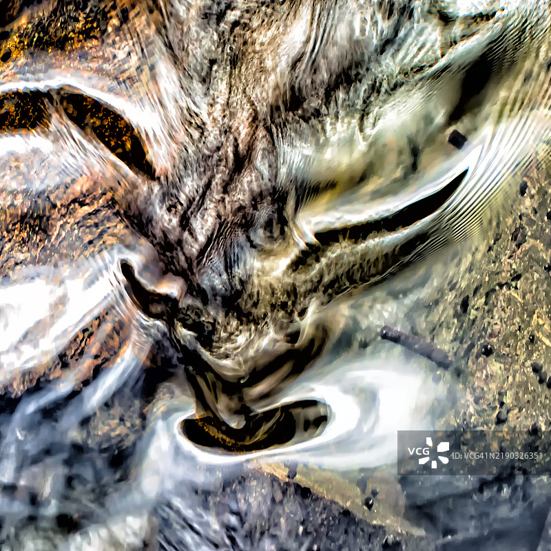 水与光的游戏图片素材