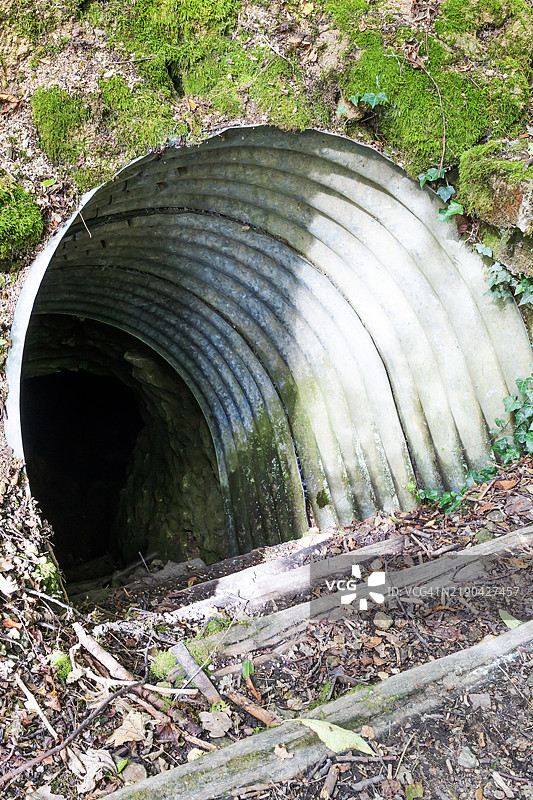 凡尔登战役：沃夸隧道的入口 - 沃夸战役（法国凡尔登/默兹）图片素材