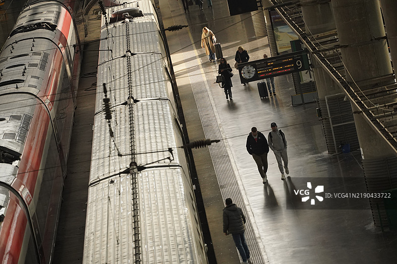 阿托查高速火车站图片素材