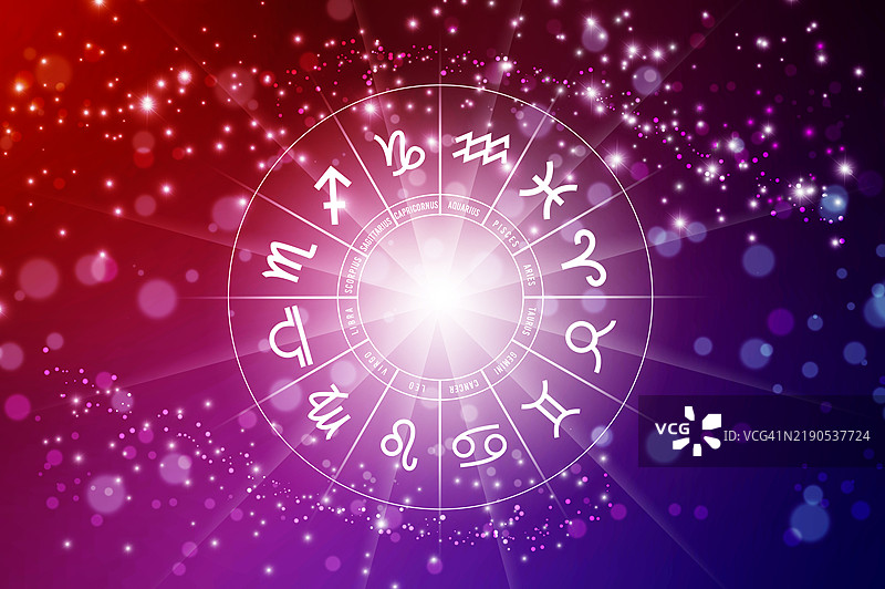 星座符号在星象圆圈内。天空中的占星术，星星和月亮众多，占星术和星座概念。图片素材