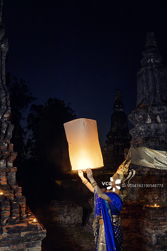 亚洲 泰国 节日 水灯节 泰国女性图片素材
