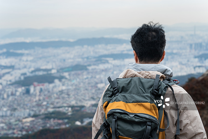 徒步旅行、登山、秋季、徒步小径、锻炼、成就图片素材
