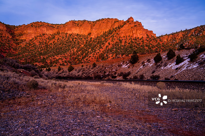 红岩峡谷日落风景图片素材