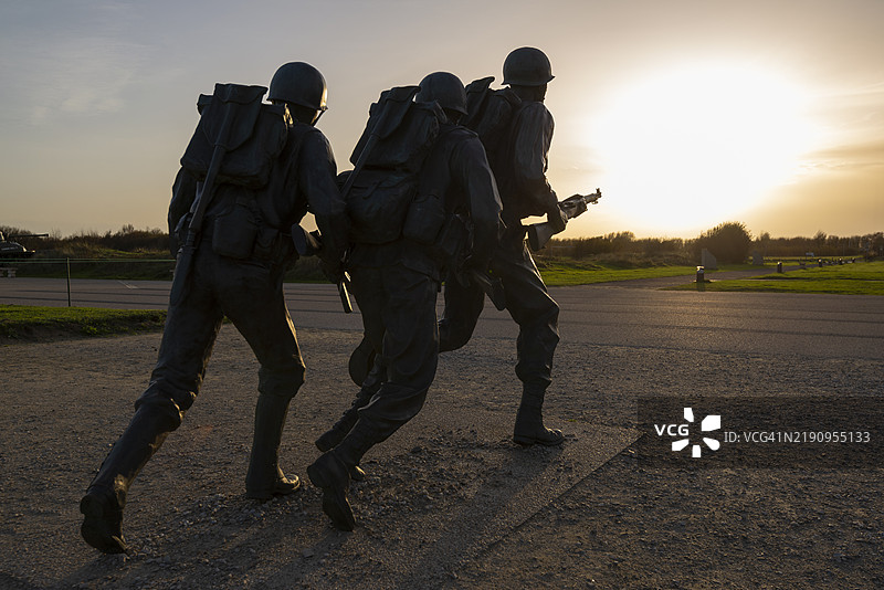 希金斯船纪念碑（细节），诺曼底乌塔海滩图片素材