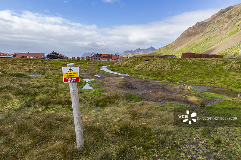 南乔治亚岛斯特罗姆内斯湾废弃捕鲸站的景观，南冰洋，极地地区图片素材