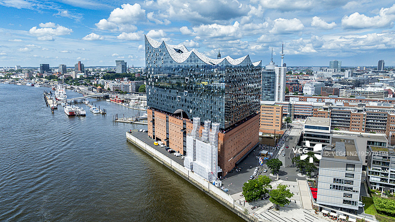 汉堡歌剧院的空中俯瞰，俯瞰德国汉堡市。图片素材