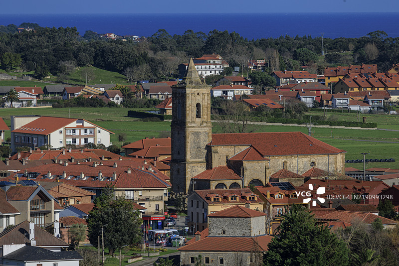 阿霍市中心的历史教堂塔楼图片素材