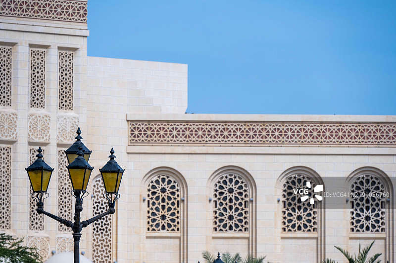 伊萨谢赫文化中心，位于巴林麦纳麦的华丽阿拉伯风格建筑图片素材