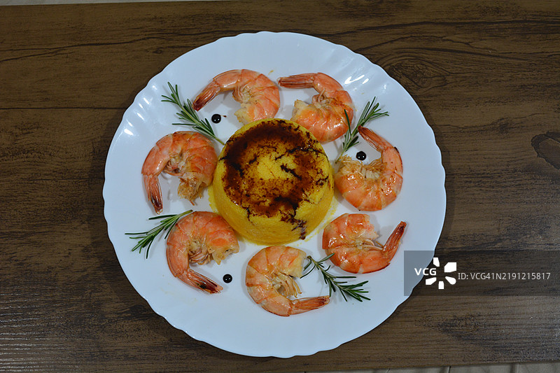 从上方直接拍摄的餐盘中的食物，巴西图片素材