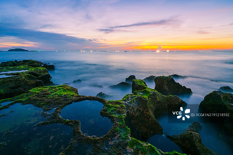 宁顺的红岛日出图片素材