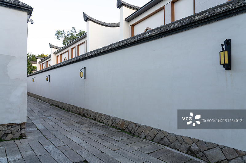 传统中国建筑之间的小巷图片素材