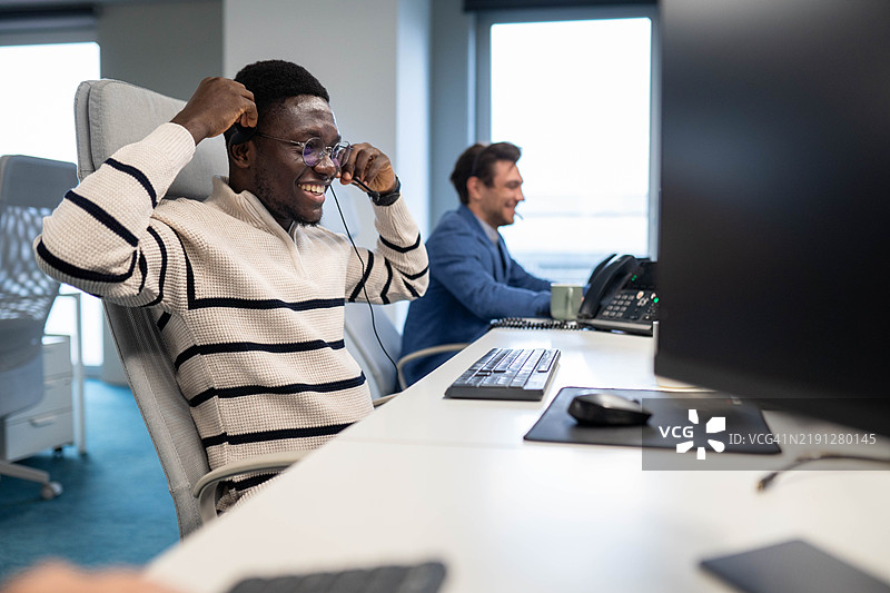 在现代环境中工作图片素材