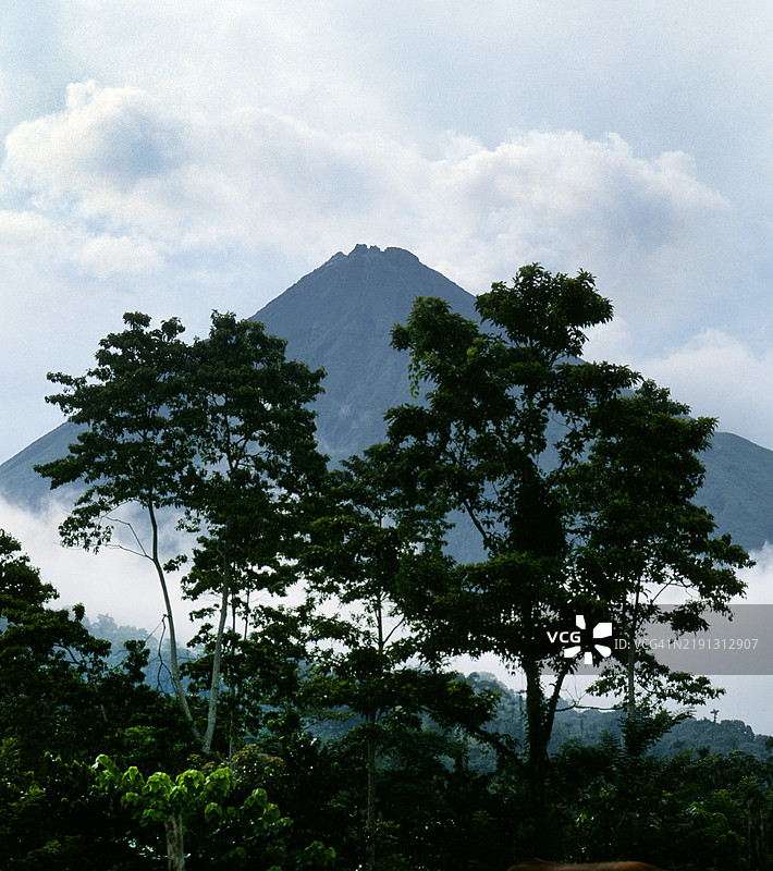 阿雷纳尔火山，哥斯达黎加图片素材