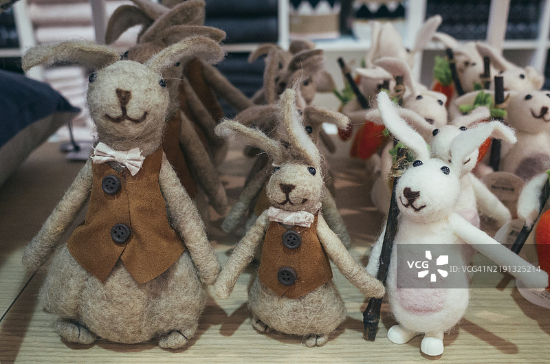 商店里的兔子玩具图片素材