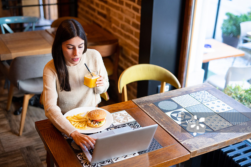 网络成瘾图片素材
