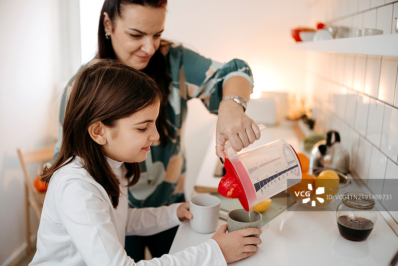 新鲜果汁总是个好主意图片素材