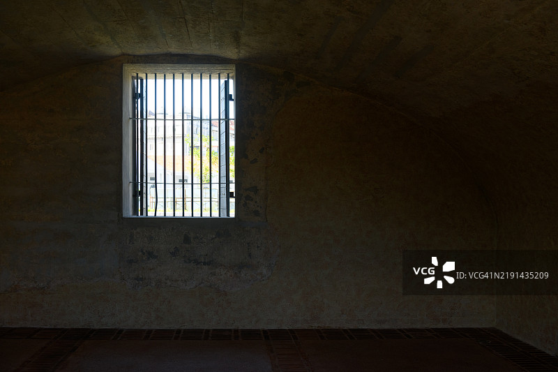 监狱牢房内图片素材