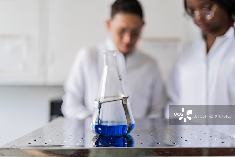 实验室中的比克尔瓶特写图片素材
