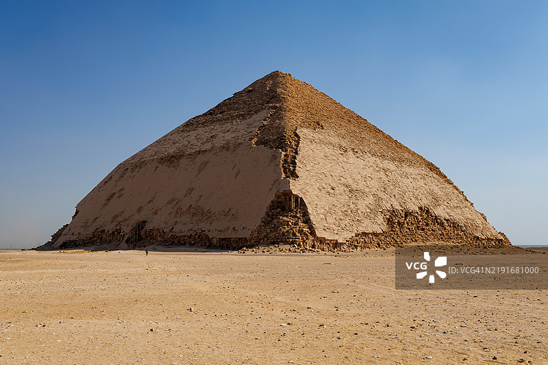 埃及达赫舒尔的弯曲金字塔图片素材