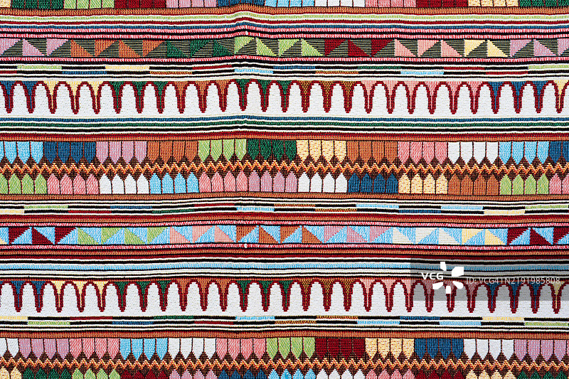 泰国清莱的传统多彩织物纹理图片素材