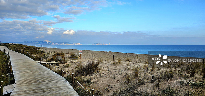 西班牙加泰罗尼亚的帕尔斯海滩图片素材