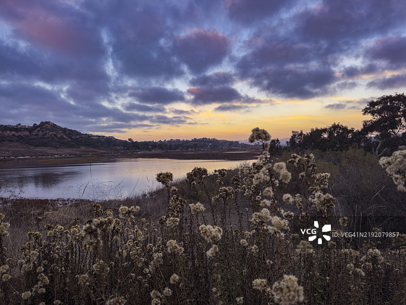 加州恩西尼塔斯的拉奥里拉小径图片素材