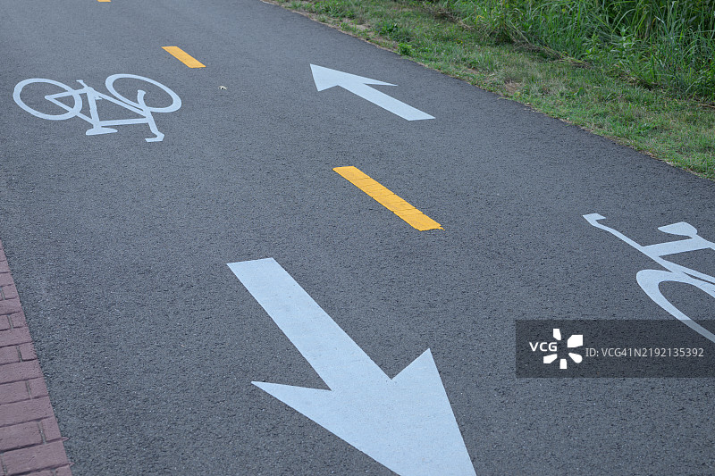 自行车道标记图片素材