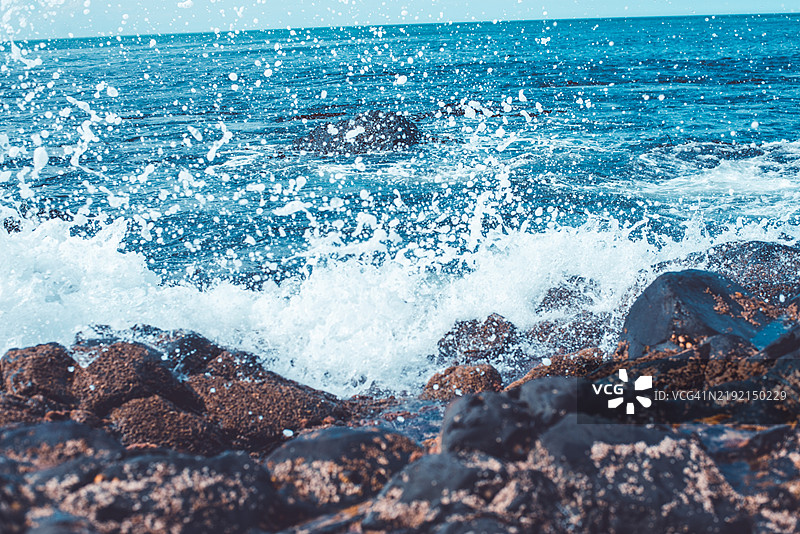 海浪与天空的美丽景色图片素材