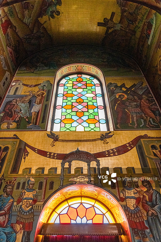 希腊塞萨洛尼基圣格雷戈里·帕拉马斯教堂的内部。图片素材