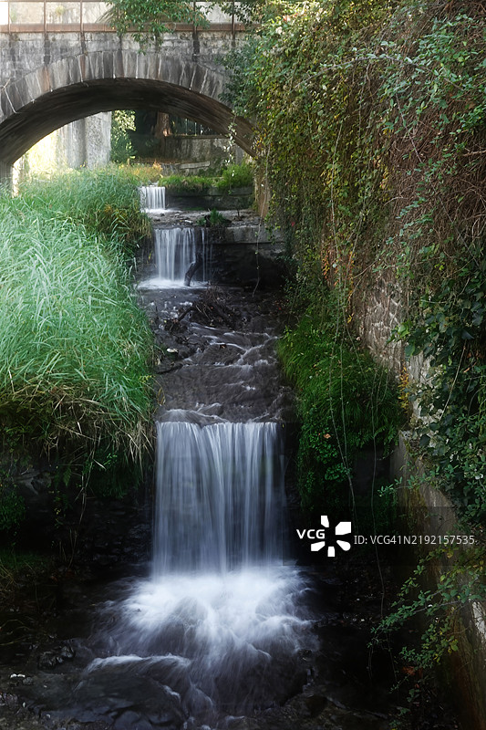 牛奶河图片素材