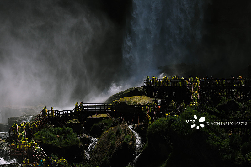 瀑布的景观图片素材