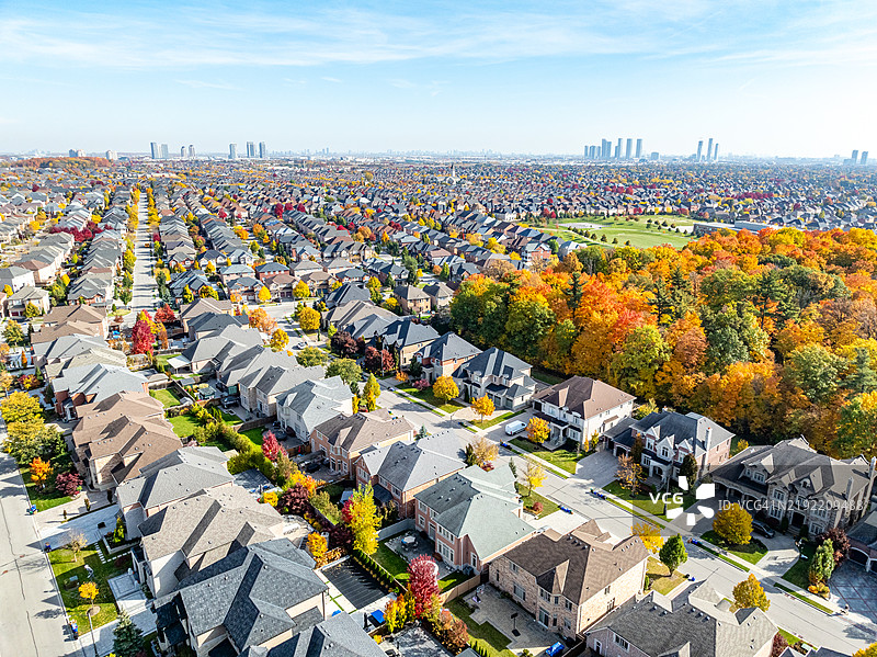 加拿大沃恩市伍德布里奇的皮恩村道的维洛尔村和科特赖特保护中心图片素材