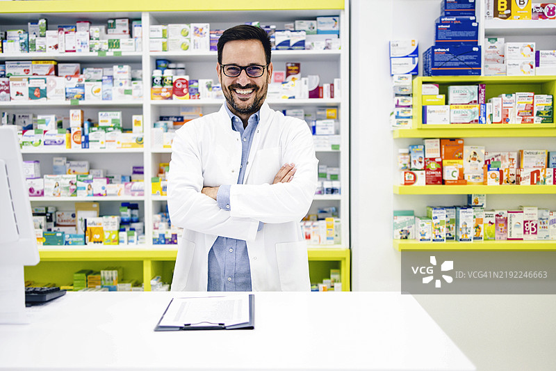 男性药剂师图片素材