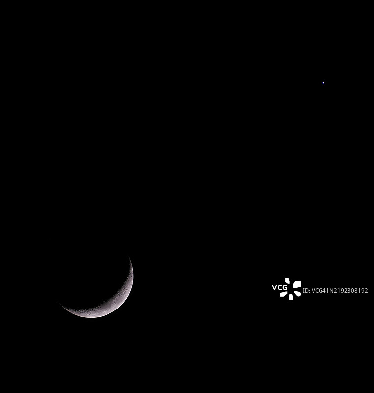 新月与金星的合相图片素材