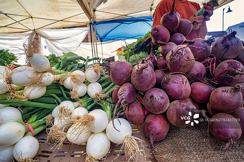 农贸市场里的蔬菜图片素材