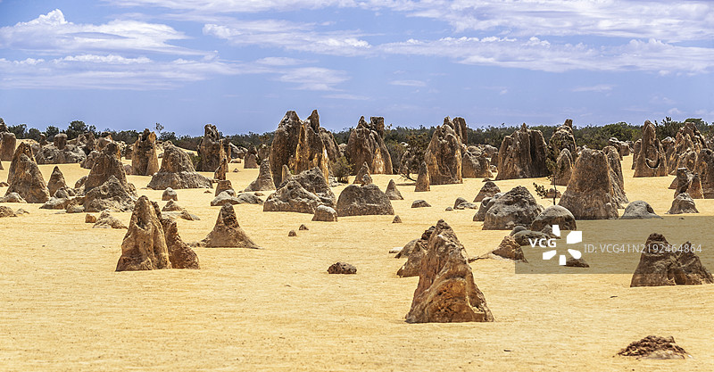尖峰岩图片素材